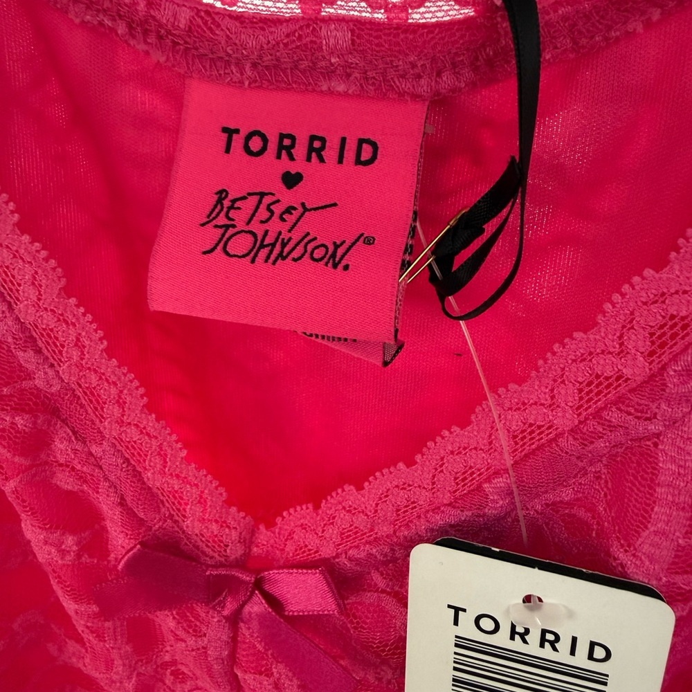Torrid x Betsey Johnson hot pink Babydoll. NWT 1X - Picture 3 of 3